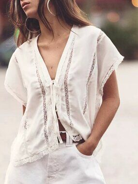 NWOT Free People - Marigold Shine Lace Top – Ivory Boho Lace Blouse (XS)